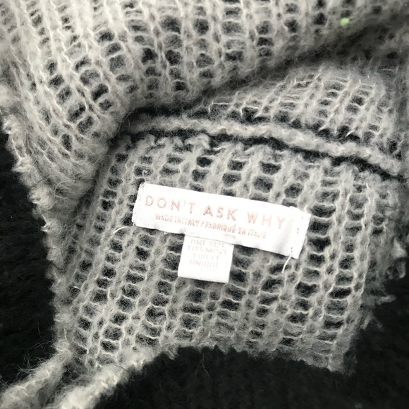 Don't Ask Why Turtleneck Sweater One Size - Picture 5 of 5